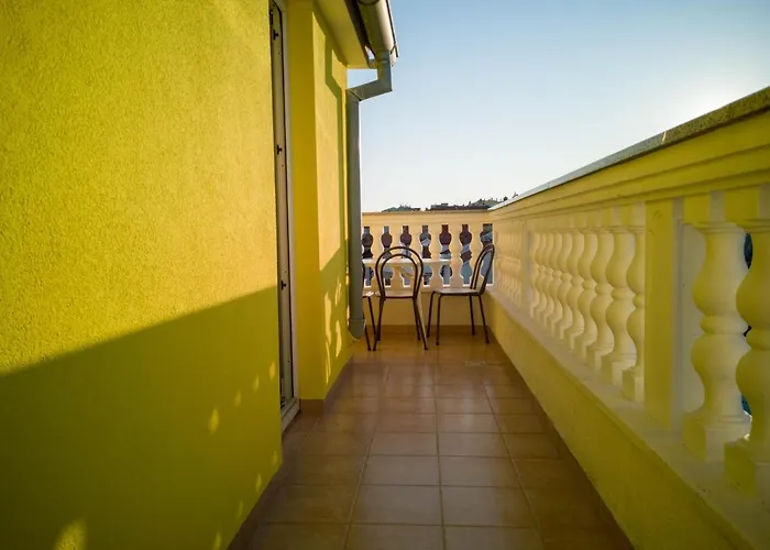 아파트 Jela With A Big Balcony 풀라