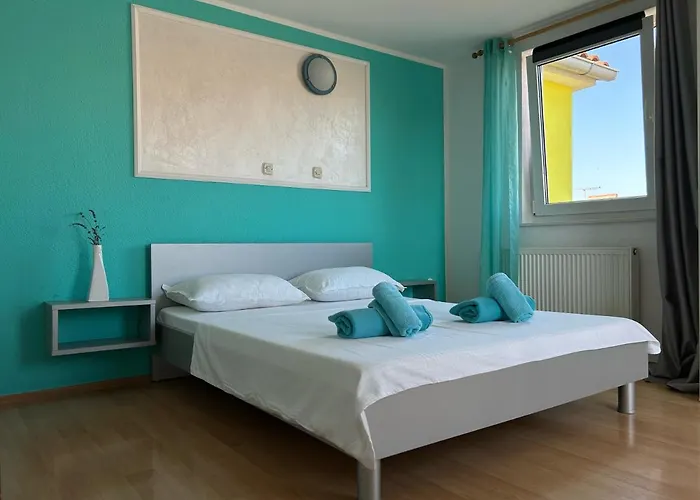 Jela With A Big Balcony Πούλα