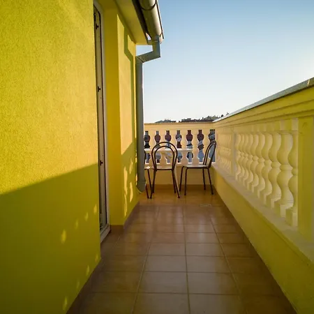 דירה Jela With A Big Balcony פולה